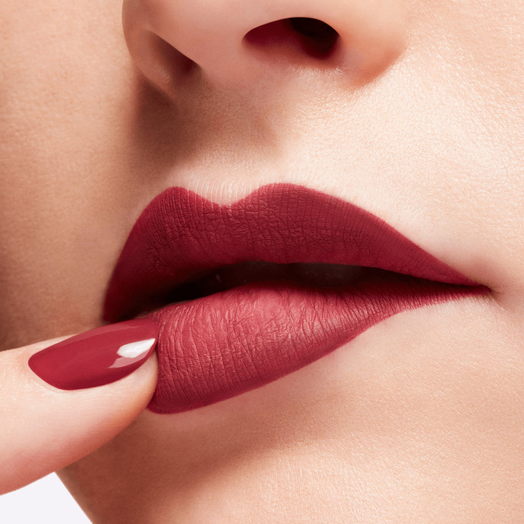 رژ لب مایع 24 ساعته مک Locked Kiss رنگ : Decadence 75